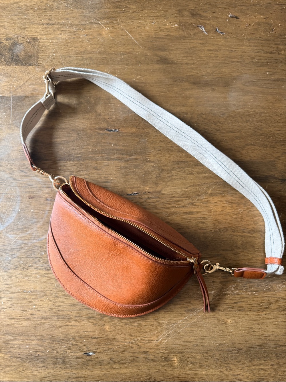 Universal Thread Tan Leather Crescent Crossbody Bag with Cream Strap